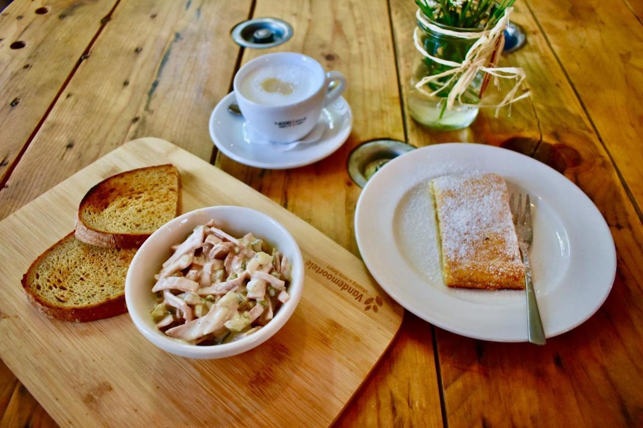 Penzion A Bistro Dilna Třeboň Kültér fotó