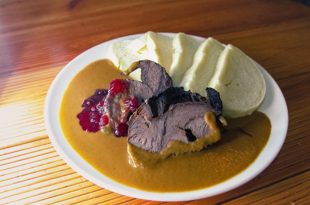 Penzion A Bistro Dilna Třeboň Kültér fotó