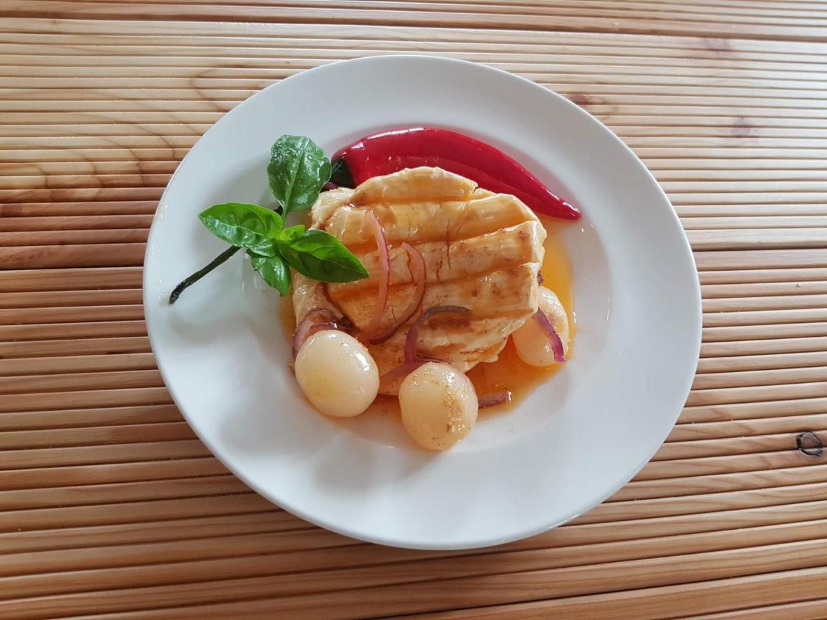 Penzion A Bistro Dilna Třeboň Kültér fotó